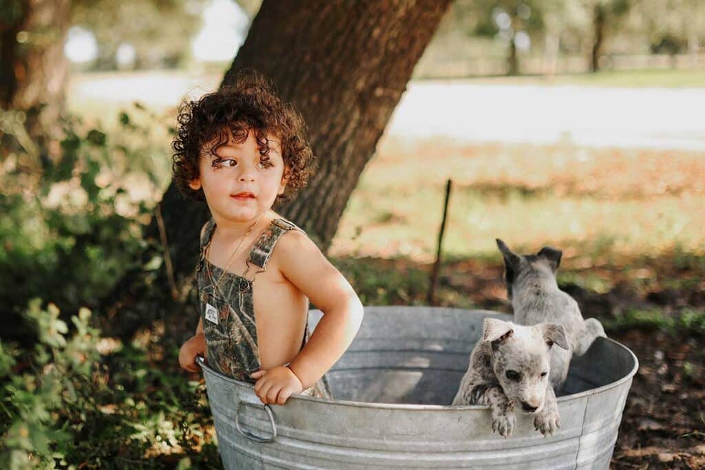 little-boy-and-puppy